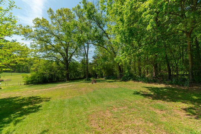 222226 County Road 705, Athens, TN 37303