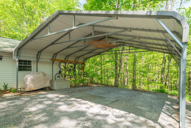 222226 County Road 705, Athens, TN 37303