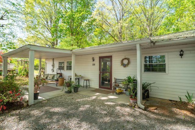 222226 County Road 705, Athens, TN 37303