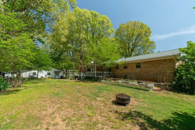 222226 County Road 705, Athens, TN 37303
