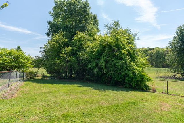 222226 County Road 705, Athens, TN 37303