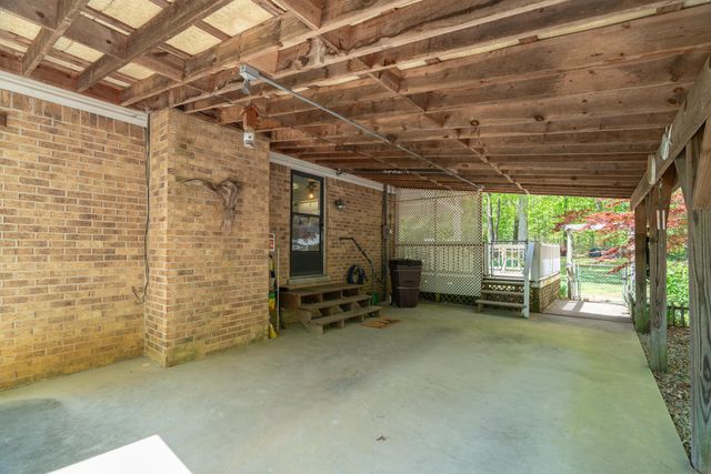 222226 County Road 705, Athens, TN 37303
