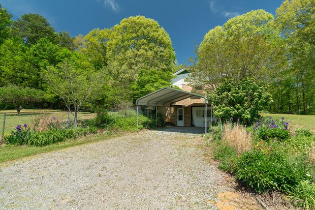 222226 County Road 705, Athens, TN 37303