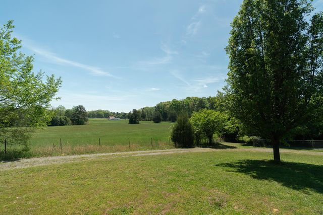222226 County Road 705, Athens, TN 37303