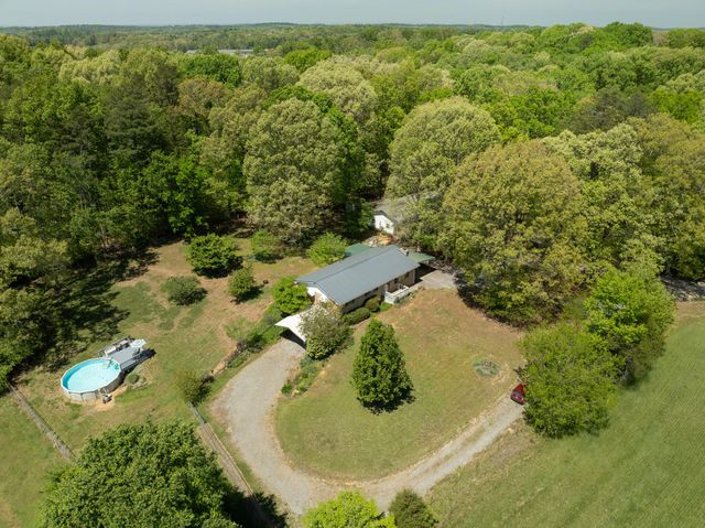 222226 County Road 705, Athens, TN 37303