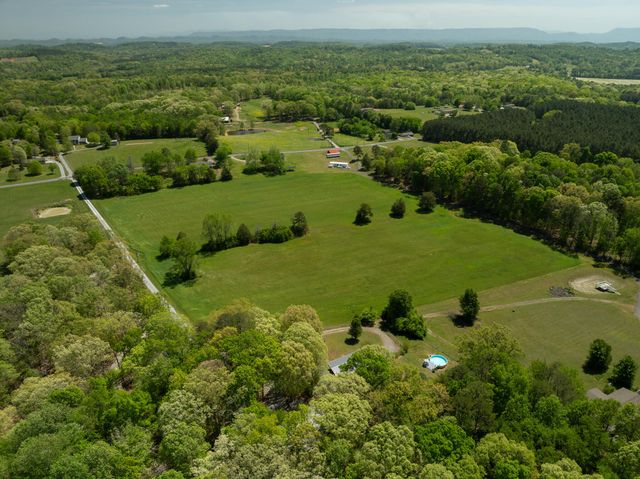 222226 County Road 705, Athens, TN 37303