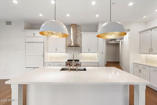 6166 N SCOTTSDALE Road C2003, Paradise Valley, AZ 85253