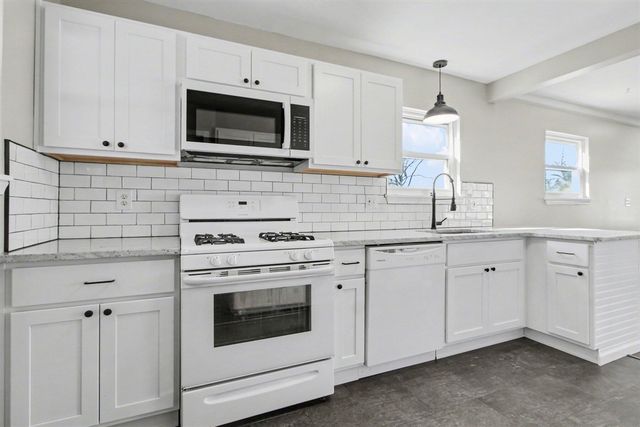 7855 Weddel Street, Taylor, MI 48180