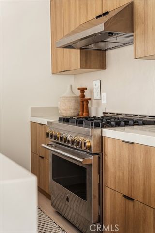 3950 Franklin Avenue, Los Angeles, CA 90027