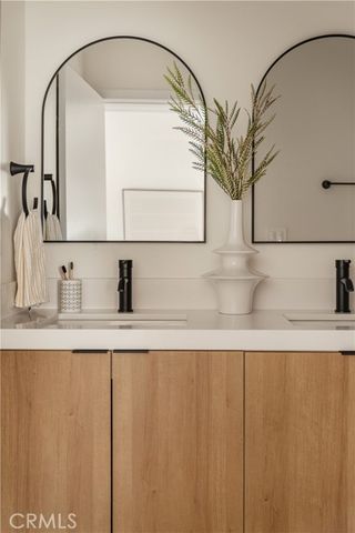 3950 Franklin Avenue, Los Angeles, CA 90027