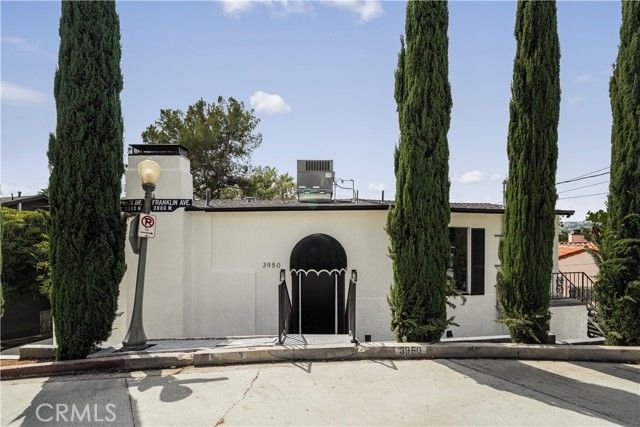 3950 Franklin Avenue, Los Angeles, CA 90027
