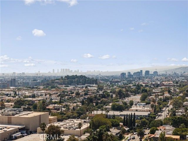 3950 Franklin Avenue, Los Angeles, CA 90027