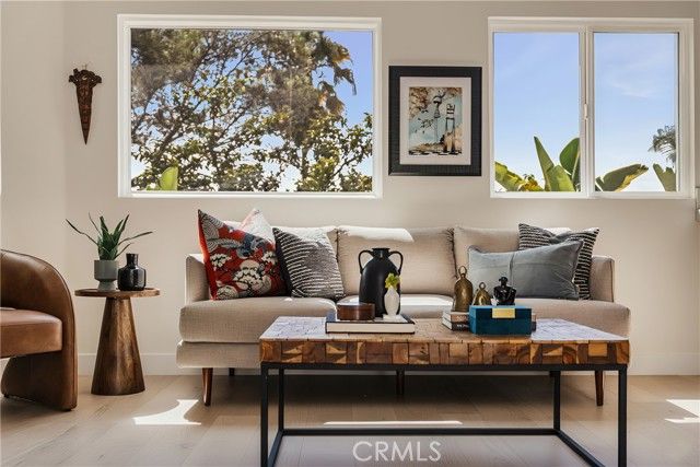 3950 Franklin Avenue, Los Angeles, CA 90027