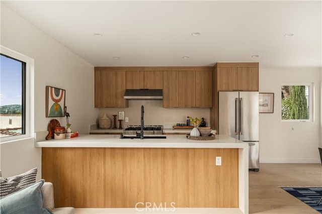 3950 Franklin Avenue, Los Angeles, CA 90027