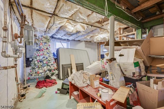 346 N 6Th Ave, Manville Boro, NJ 08835