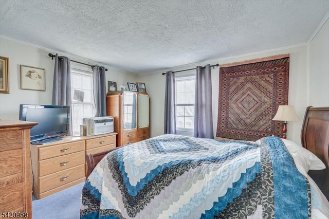 346 N 6Th Ave, Manville Boro, NJ 08835