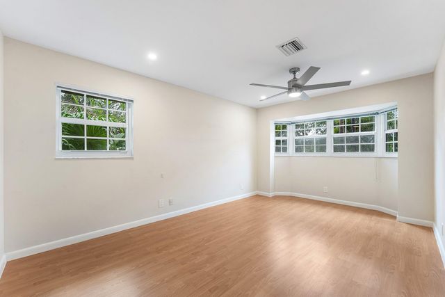 620 NE 9TH Avenue 4, Fort Lauderdale, FL 33304