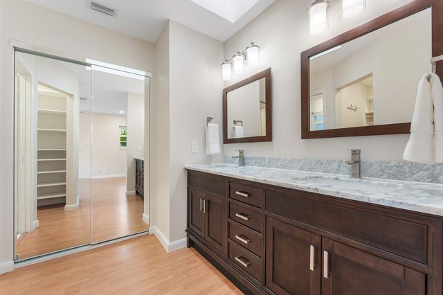 620 NE 9TH Avenue 4, Fort Lauderdale, FL 33304