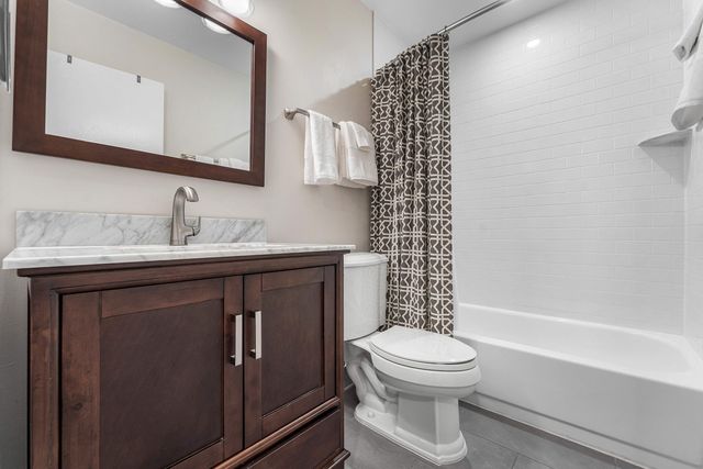 620 NE 9TH Avenue 4, Fort Lauderdale, FL 33304