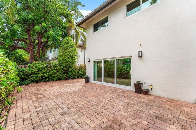 620 NE 9TH Avenue 4, Fort Lauderdale, FL 33304
