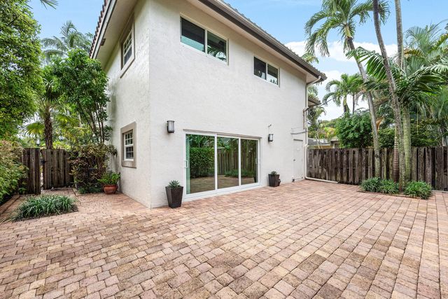 620 NE 9TH Avenue 4, Fort Lauderdale, FL 33304
