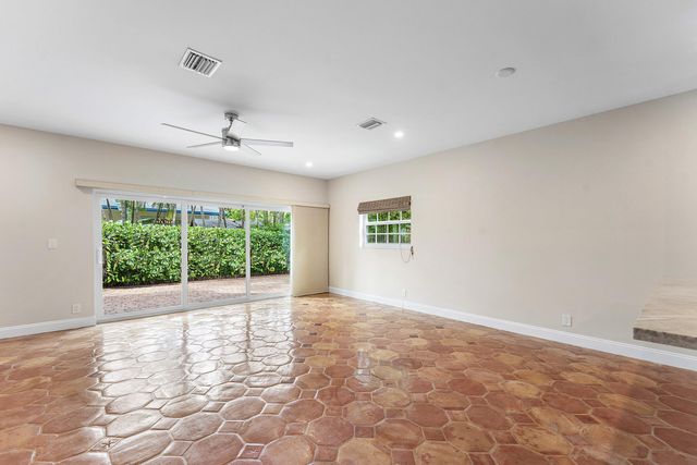 620 NE 9TH Avenue 4, Fort Lauderdale, FL 33304