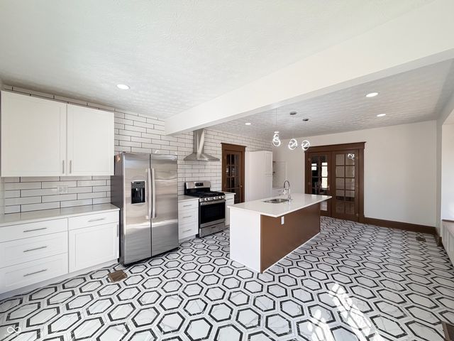 2505 E 17th Street, Indianapolis, IN 46218