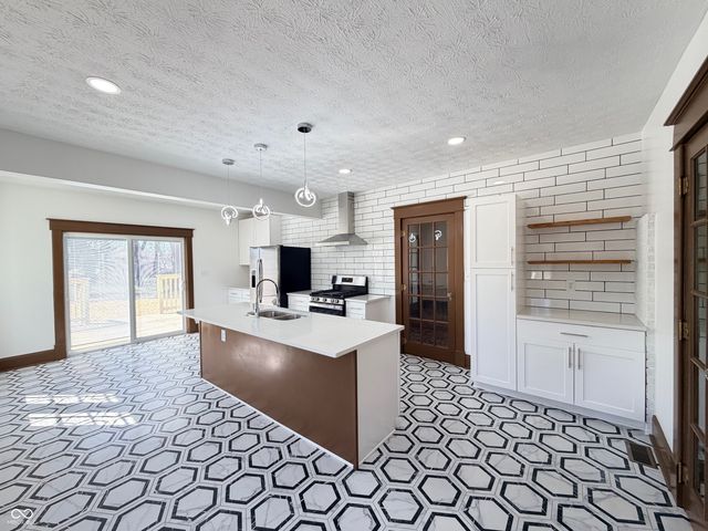 2505 E 17th Street, Indianapolis, IN 46218