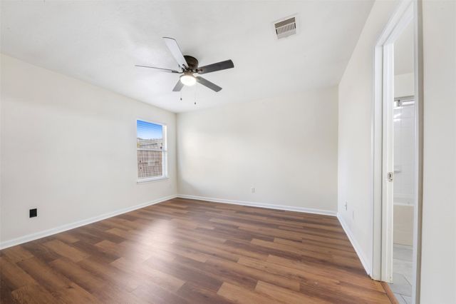 939 Blanchard Hill, Houston, TX 77047