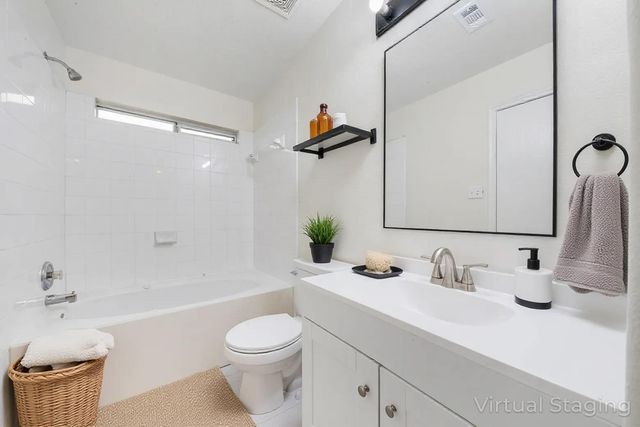 939 Blanchard Hill, Houston, TX 77047