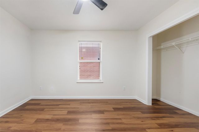 939 Blanchard Hill, Houston, TX 77047