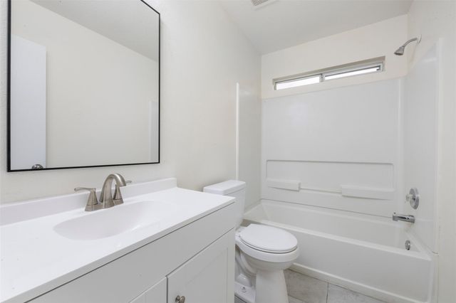 939 Blanchard Hill, Houston, TX 77047