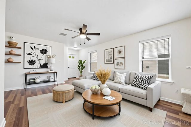 939 Blanchard Hill, Houston, TX 77047