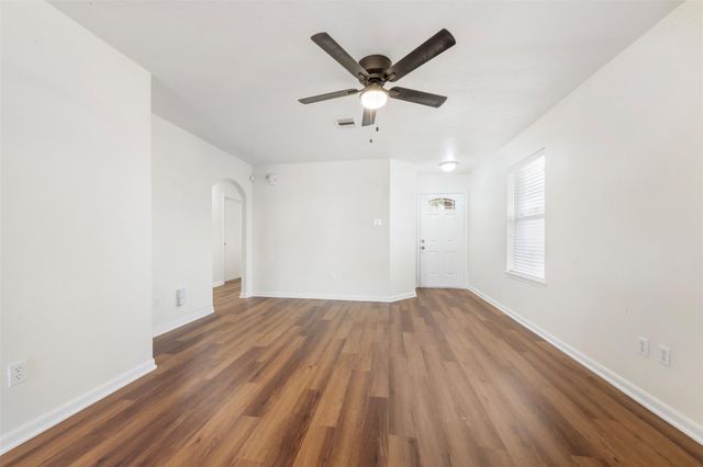 939 Blanchard Hill, Houston, TX 77047