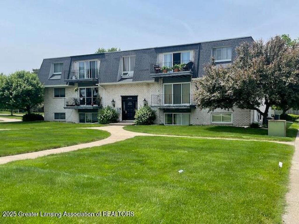 5535 W St Joe Highway, B12, Lansing, MI 48917