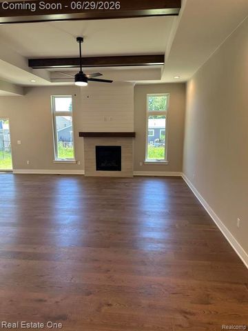 50402 Oakbrooke Drive, Chesterfield, MI 48047