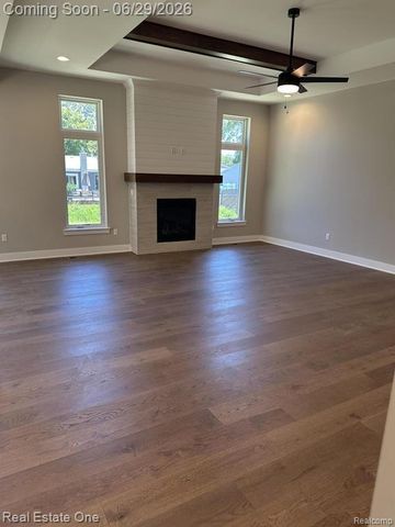 50402 Oakbrooke Drive, Chesterfield, MI 48047