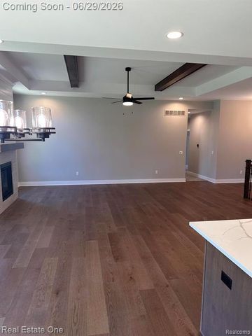 50402 Oakbrooke Drive, Chesterfield, MI 48047