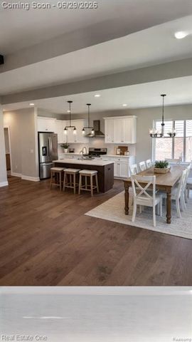 50402 Oakbrooke Drive, Chesterfield, MI 48047