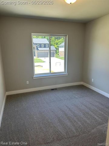 50402 Oakbrooke Drive, Chesterfield, MI 48047