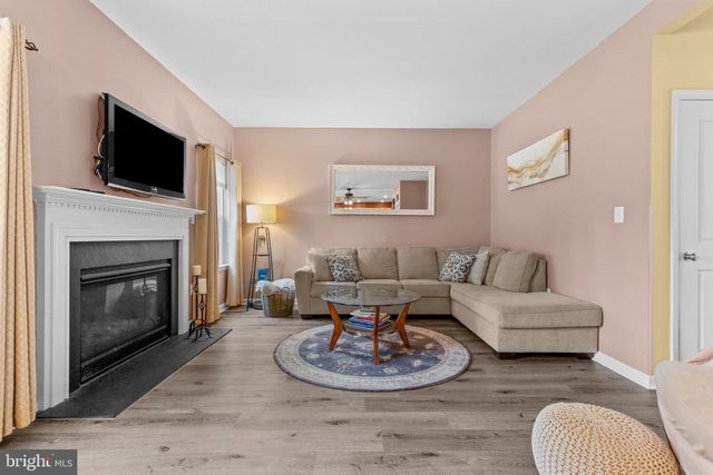 1010 NUGENT WAY, York, PA 17402