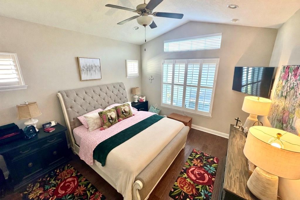 Image 5 of property listing at 7761 LAUREATE BOULEVARD, Orlando, FL 32827