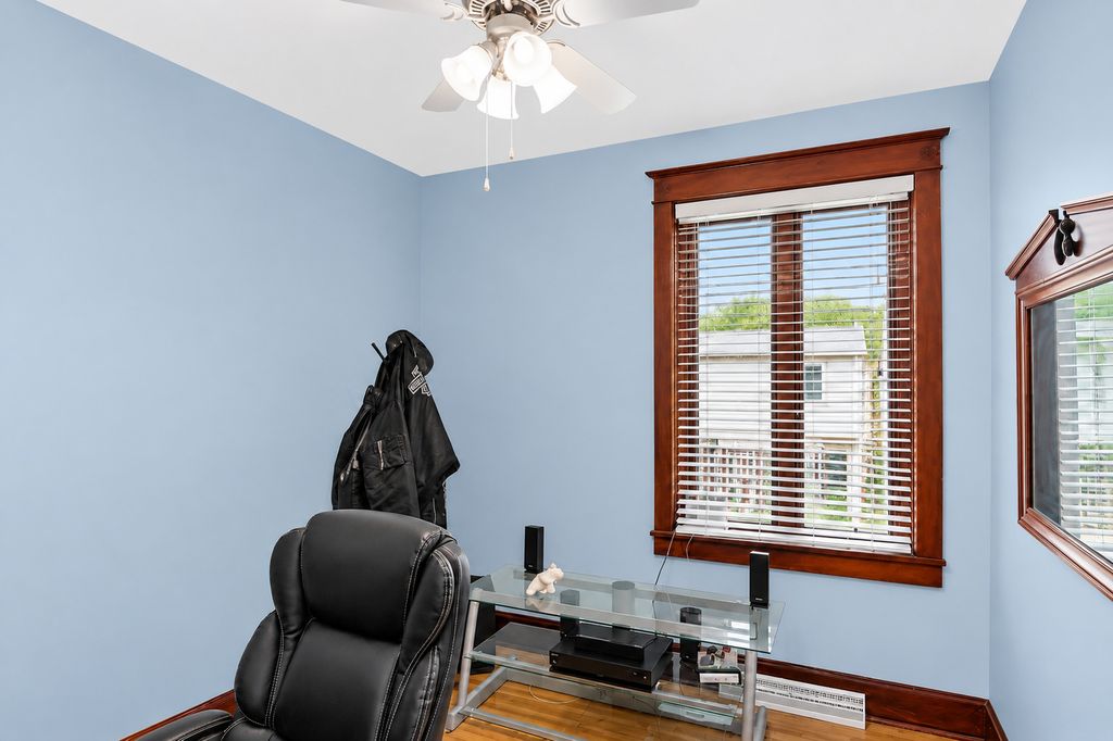 Image 22 of property listing at 5412 S Natoma Avenue, Chicago, IL 60638