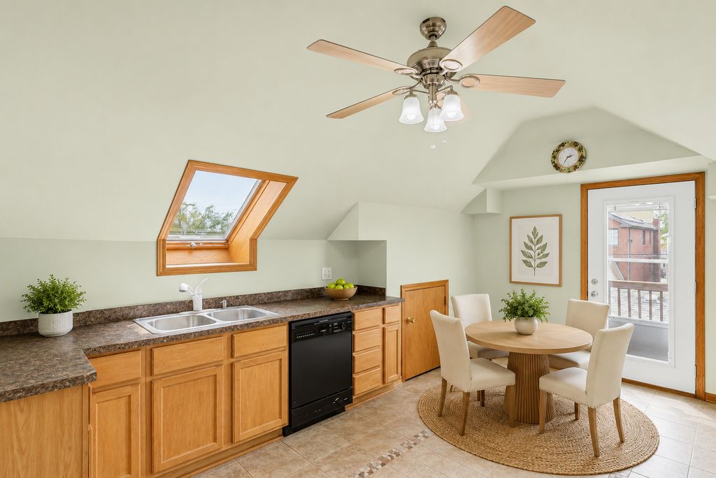 Image 30 of property listing at 5412 S Natoma Avenue, Chicago, IL 60638