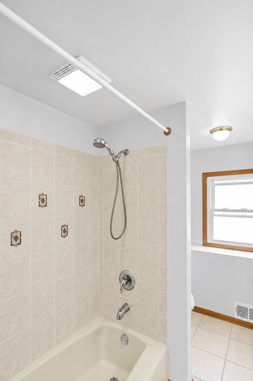 Image 36 of property listing at 5412 S Natoma Avenue, Chicago, IL 60638