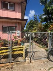 1926 Hani Lane A, Honolulu, HI 96819
