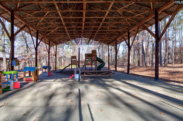 212 Running Deer Drive, Hopkins, SC 29061