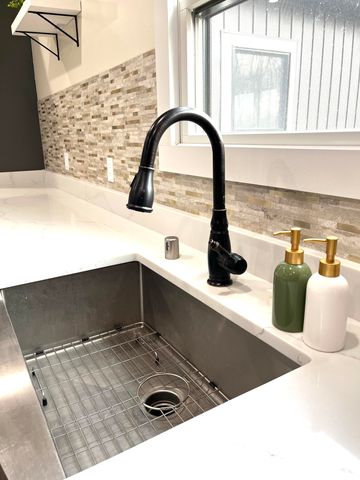 226 W Wilson Road, Russell Springs, KY 42642