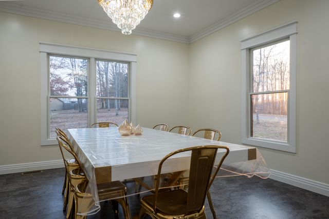 226 W Wilson Road, Russell Springs, KY 42642