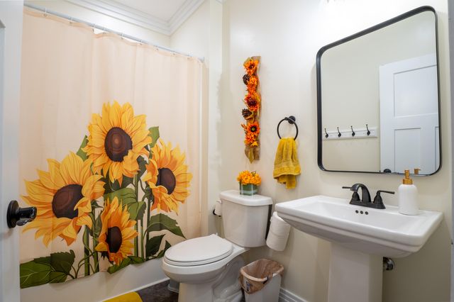 226 W Wilson Road, Russell Springs, KY 42642